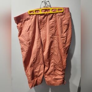 Gloria Vanderbilt Women's Coral Capris